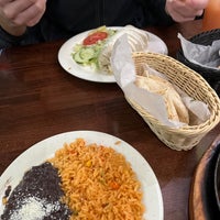 1/22/2022 tarihinde Ken W.ziyaretçi tarafından Tacos El Bronco'de çekilen fotoğraf