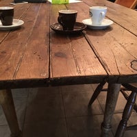Photo taken at Méchant Café Espresso Bar by Alexandre E. on 10/23/2015