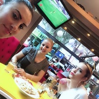 Das Foto wurde bei Limon Restaurant &amp;amp; Bar von Özlemcan35 C. am 10/21/2018 aufgenommen