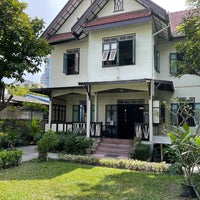 Photo taken at Bangkokian Museum / BMA Local Museum Bang Rak District by Thomas P. on 12/19/2021