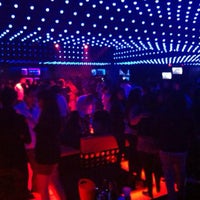 Foto scattata a La Nuit Glam Club da Fer Carbajal il 1/31/2016