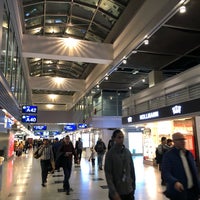 11/16/2018 tarihinde Matthias K.ziyaretçi tarafından Düsseldorf Havalimanı (DUS)'de çekilen fotoğraf