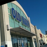Photo taken at Old Navy by Yasmeen B. on 12/28/2012