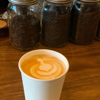 Foto tirada no(a) The Joint Coffee Co. por Craigwerk_myartwerk 🎨 em 10/28/2019