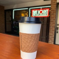 Foto tirada no(a) The Joint Coffee Co. por Craigwerk_myartwerk 🎨 em 3/24/2019