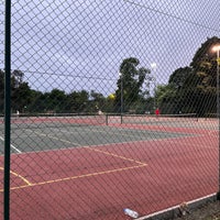 Photo taken at Battersea Park Tennis Courts by عبدالرحمن ✨ on 6/9/2022