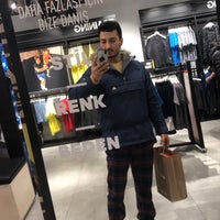 Photo taken at Outlet Center İzmit by Fatih Y. on 1/19/2020