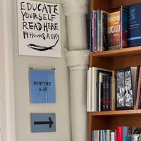 Review City Lights Bookstore