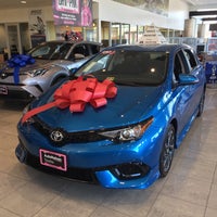 Autonation Toyota Leesburg Auto Dealership In Photo Taken At Autonation Toyota Leesburg By Kathie H On 11 28 2017