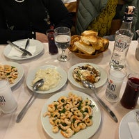รูปภาพถ่ายที่ Seviç Restoran โดย Sina A. เมื่อ 3/24/2023