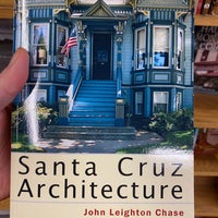 Foto tirada no(a) Bookshop Santa Cruz por Matthew B. em 2/4/2021