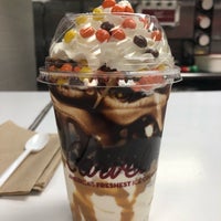 Photo taken at Carvel Ice Cream by Corley S. on 5/27/2019
