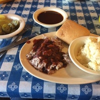 Photo taken at Dickey&amp;#39;s Barbecue Pit by Kira B. on 9/18/2014