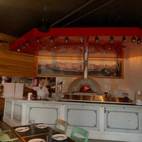 1/23/2022 tarihinde Annie K.ziyaretçi tarafından Pizzeria Stella'de çekilen fotoğraf