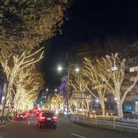 Photo taken at Harajuku by 長官 日. on 12/4/2022