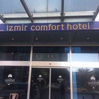 Photo taken at İzmir Comfort Hotel by İsmet T. on 11/23/2017