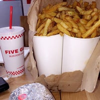 Photo taken at Five Guys by Alhanouf A. on 11/24/2016