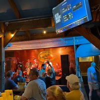 Foto scattata a Smokin&amp;#39; Tuna Saloon da Eric J. il 5/13/2022