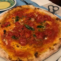 Photo taken at Pizzaria La Valle Di Tokyo by おれは お. on 5/14/2019