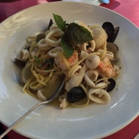 Photo taken at Miramar Seafood Restaurant by Isabela G. on 9/26/2016