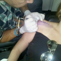 Photo taken at Memphis Tatuagem &amp;amp; Piercing by Giuliana B. on 9/15/2012