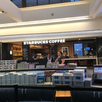 Photo taken at Starbucks by JR W. on 5/13/2017