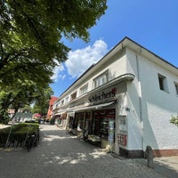 Photo taken at Schleichers Buchhandlung by Climbing S. on 7/14/2023