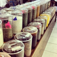 รูปภาพถ่ายที่ Cerealista Helena โดย Daniel N. เมื่อ 10/13/2012