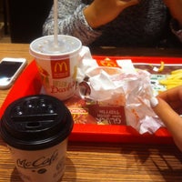 Photo taken at McDonald&amp;#39;s by Cansu .. on 11/25/2015
