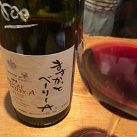 Photo taken at おいしい日本のワイン ≡sun by オカケン サ. on 5/22/2017