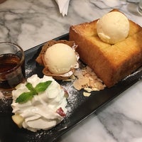 5/22/2016にKaykayがThe Fabulous Dessert Cafeで撮った写真