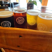 Photo taken at Horse &amp;amp; Dragon Brewing Company by Alexander B. on 9/8/2022