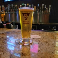 Photo taken at BJ&amp;#39;s Restaurant &amp;amp; Brewhouse by Alexander B. on 9/16/2021