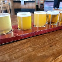 Photo taken at Pizza Port Brewing Company by Alexander B. on 12/1/2022