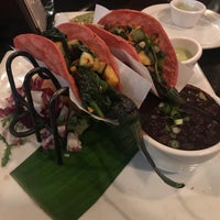 Foto diambil di Taco Rosa Mexico City Cuisine - Irvine oleh Krizia B. pada 3/16/2019