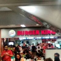 Photo taken at Burger King by Caique C. on 8/7/2016