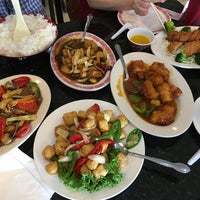 Photo taken at Quan Yin Vegetarian Restaurant by Brian T. on 4/14/2017