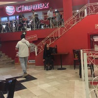 Photo taken at Cinemex Reforma - Casa de Arte by Joel G. on 10/6/2019