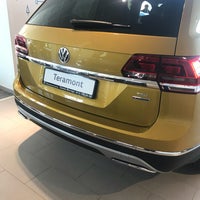 Foto tomada en Volkswagen  por Дядя Мел el 5/11/2018