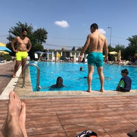 Photo taken at Pelikan Otel Yüzme Havuzu by Serdar on 8/26/2018