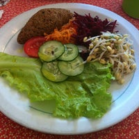 7/6/2013 tarihinde Mikaziyaretçi tarafından Apfel Restaurante Vegetariano'de çekilen fotoğraf