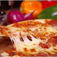 Снимок сделан в Amendola&amp;#39;s Pizza пользователем Amendola&amp;#39;s Pizza 10/12/2015