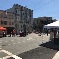 Photo taken at Sunday Streets - Western Addition by Martin B. on 9/9/2018