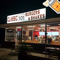 Photo taken at Classic 101 Burgers and Shakes by Ignacio M. on 10/28/2017