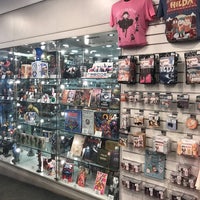 Foto diambil di Forbidden Planet oleh @Jorgecist pada 8/18/2021