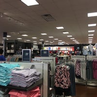 tommy hilfiger store in gateway