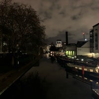Photo taken at Regent&amp;#39;s Canal Towpath (St Pancras) by Marek H. on 12/18/2018