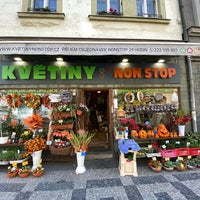 Photo taken at Květiny nonstop by Marek H. on 9/19/2020