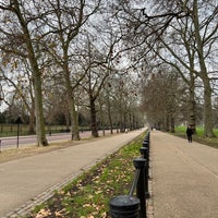 Photo taken at Diana Princess of Wales Memorial Walk by Marek H. on 12/21/2021