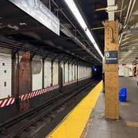 Photo taken at MTA Subway - 14th St (F/L/M) by Marek H. on 12/20/2022